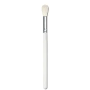 Fluffy eyeshadow blending brush by MB Cosmetics BZ