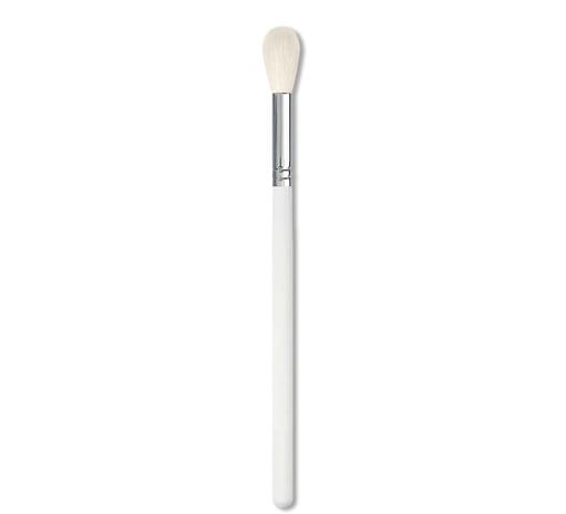 Fluffy eyeshadow blending brush by MB Cosmetics BZ