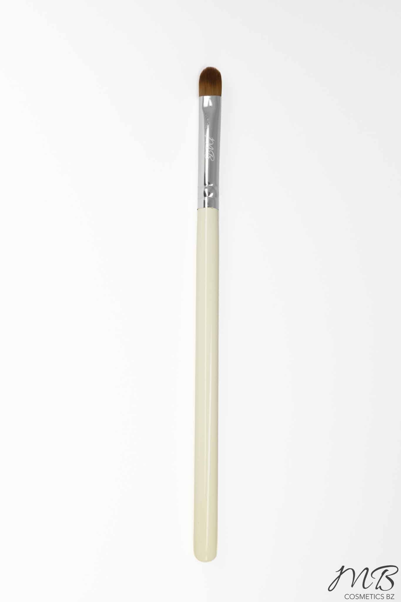 MB Cosmetics BZ – Concealer and Inner Corner Highlighter Brush