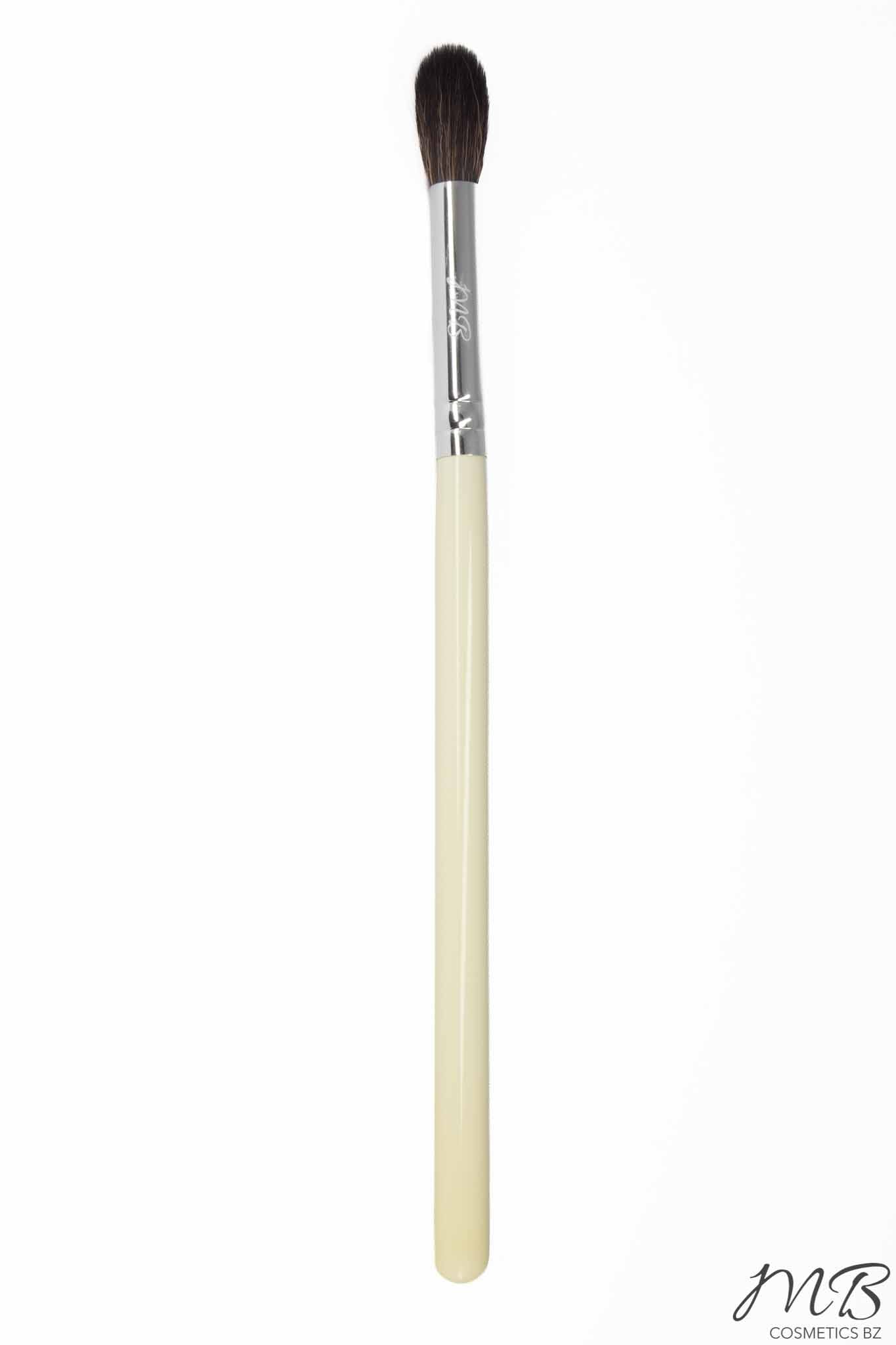 MB Cosmetics BZ – Tapered Crease, Transition Shader Brush
