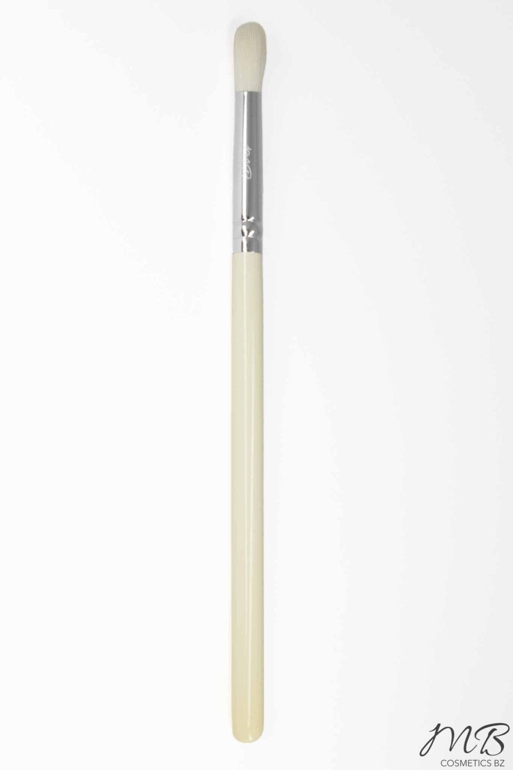 MB Cosmetics BZ – Tapered Crease Blender & Spot Setting Brush