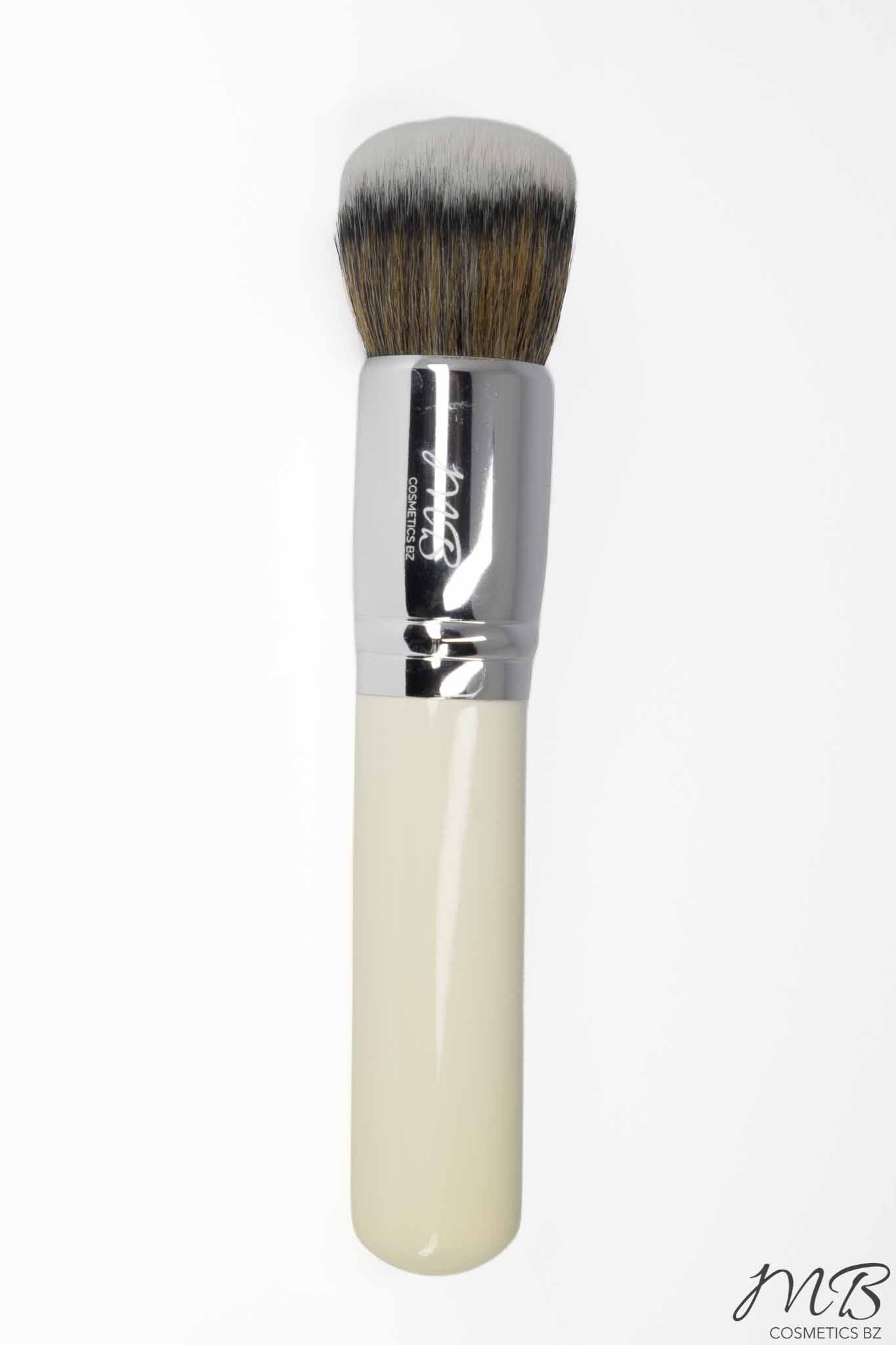 MB Cosmetics BZ – Chunky Flat Top Buffer & Kabuki Stippler